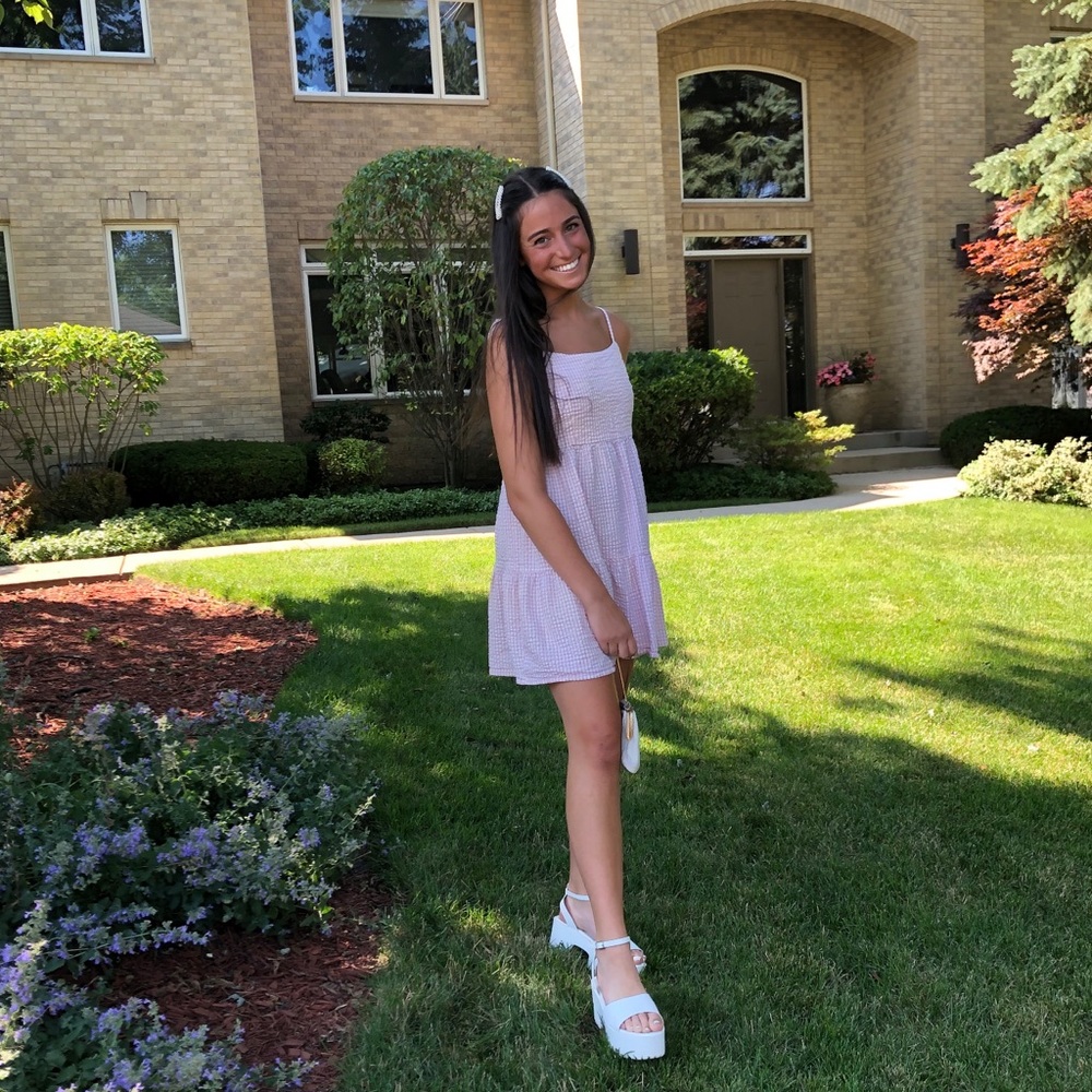 Meet your Posher, Rebecca